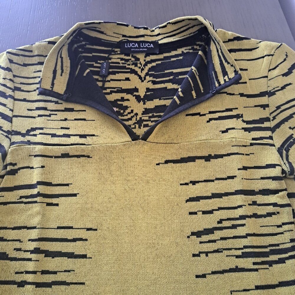 Luca Luca by Luca Orlandi VTG Silk Knit Chinoiserie Pattern Top Blouse Size S